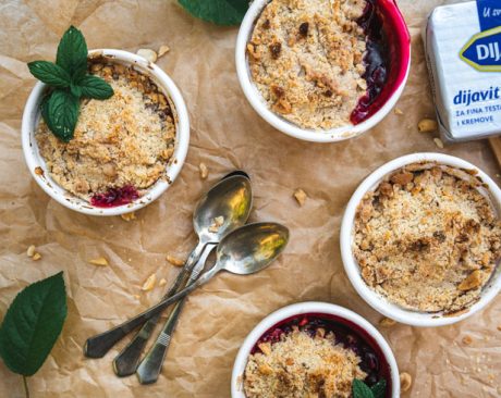 Posne mrvice sa višnjama